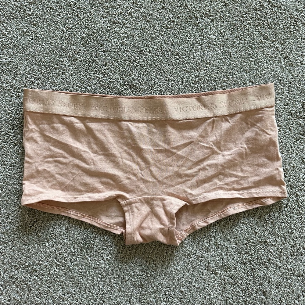 Victoria’s Secret Tan Shortie Panties Size Medium From 10/2020